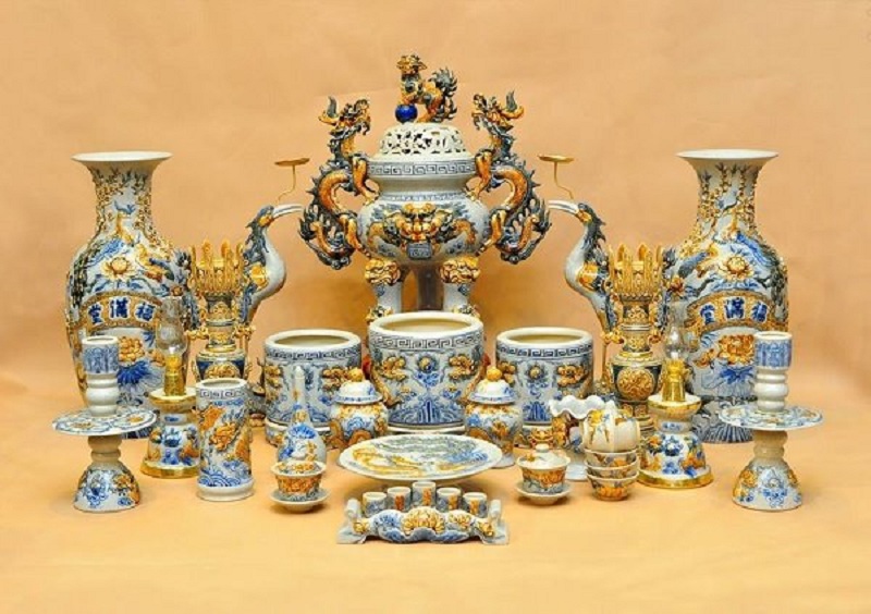 Tìm địa chỉ mua bộ đồ thờ cúng tổ tiên bằng gốm đầy đủ Tìm địa chỉ mua bộ đồ thờ cúng tổ tiên bằng gốm đầy đủ