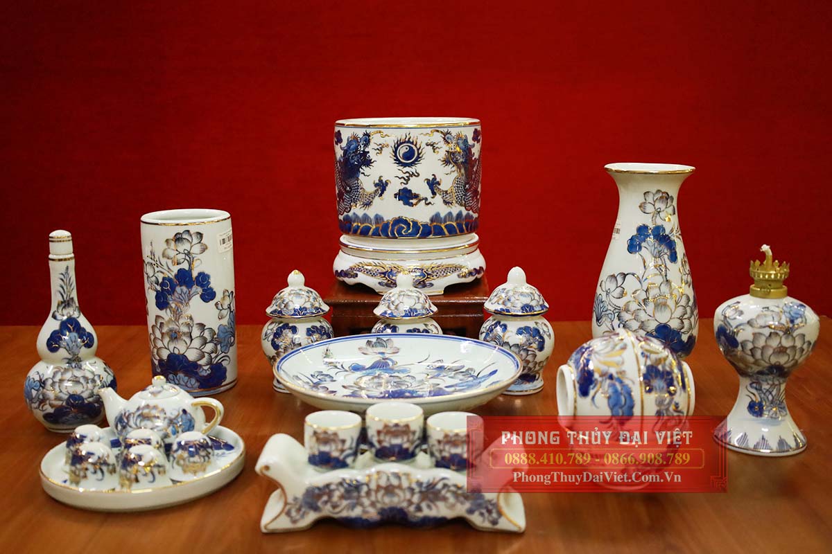 Cách bày trí đồ thờ Bát Tràng theo phong thuỷ
