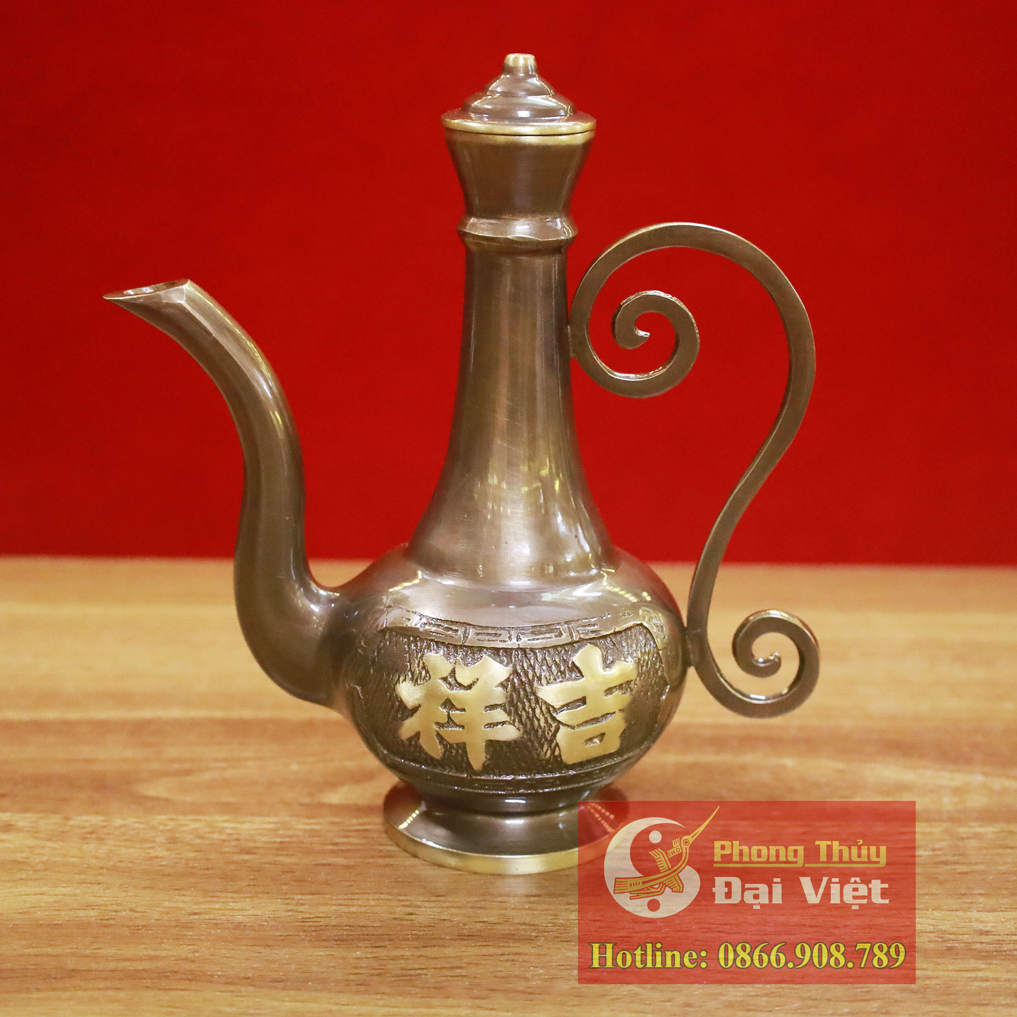 Cửa hàng đồ thờ bằng đồng tại Hà Nam