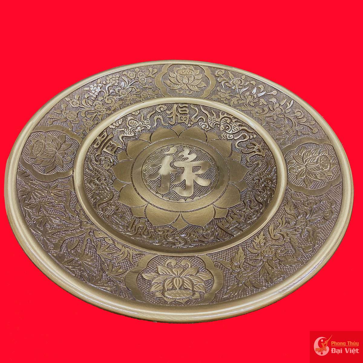 Chữ Phúc trong bộ đồ thờ bằng đồng
