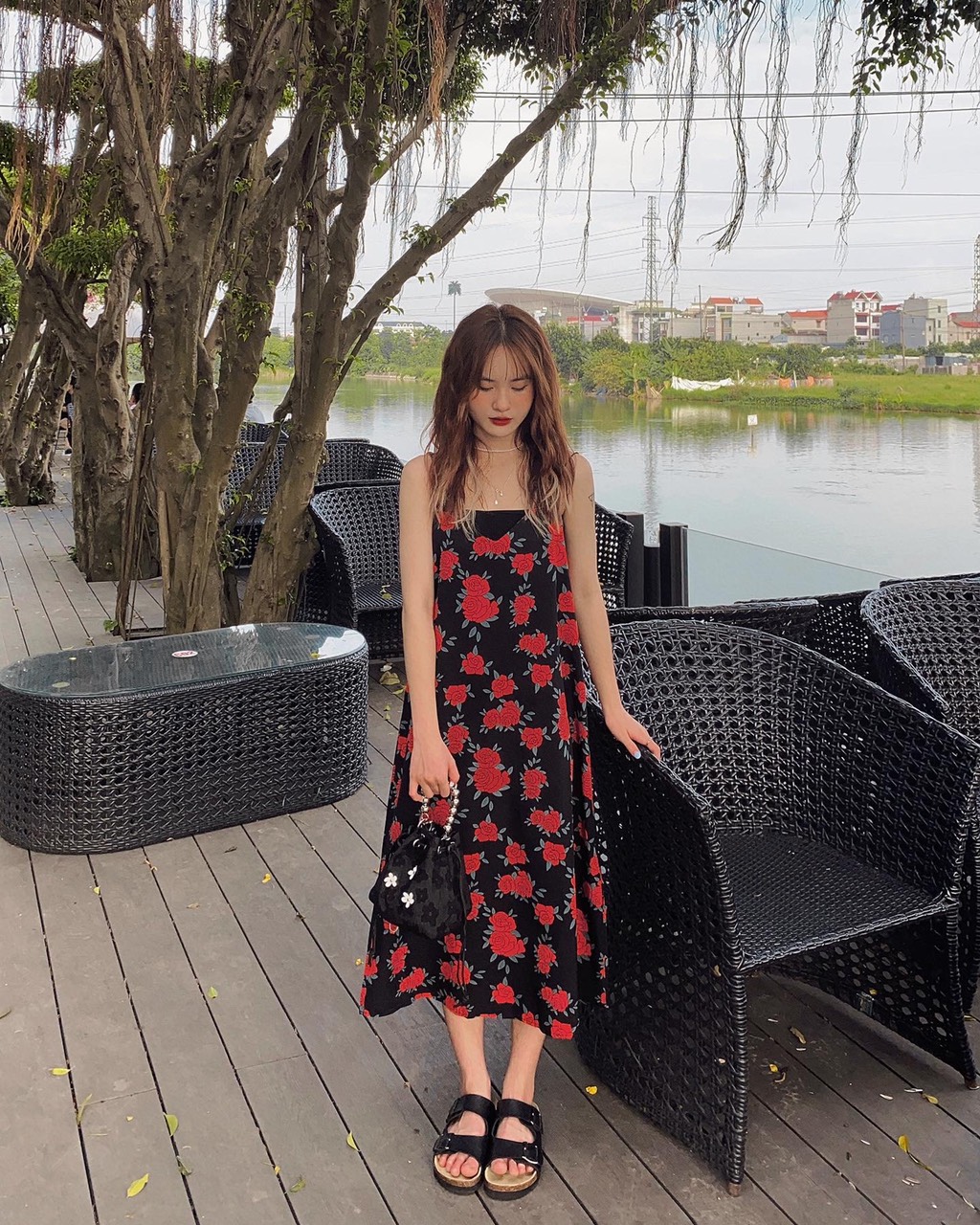 21V03303 VÁY A 2 DÂY VẠT XOẮN NHÍ ĐỎ Zen Fashion