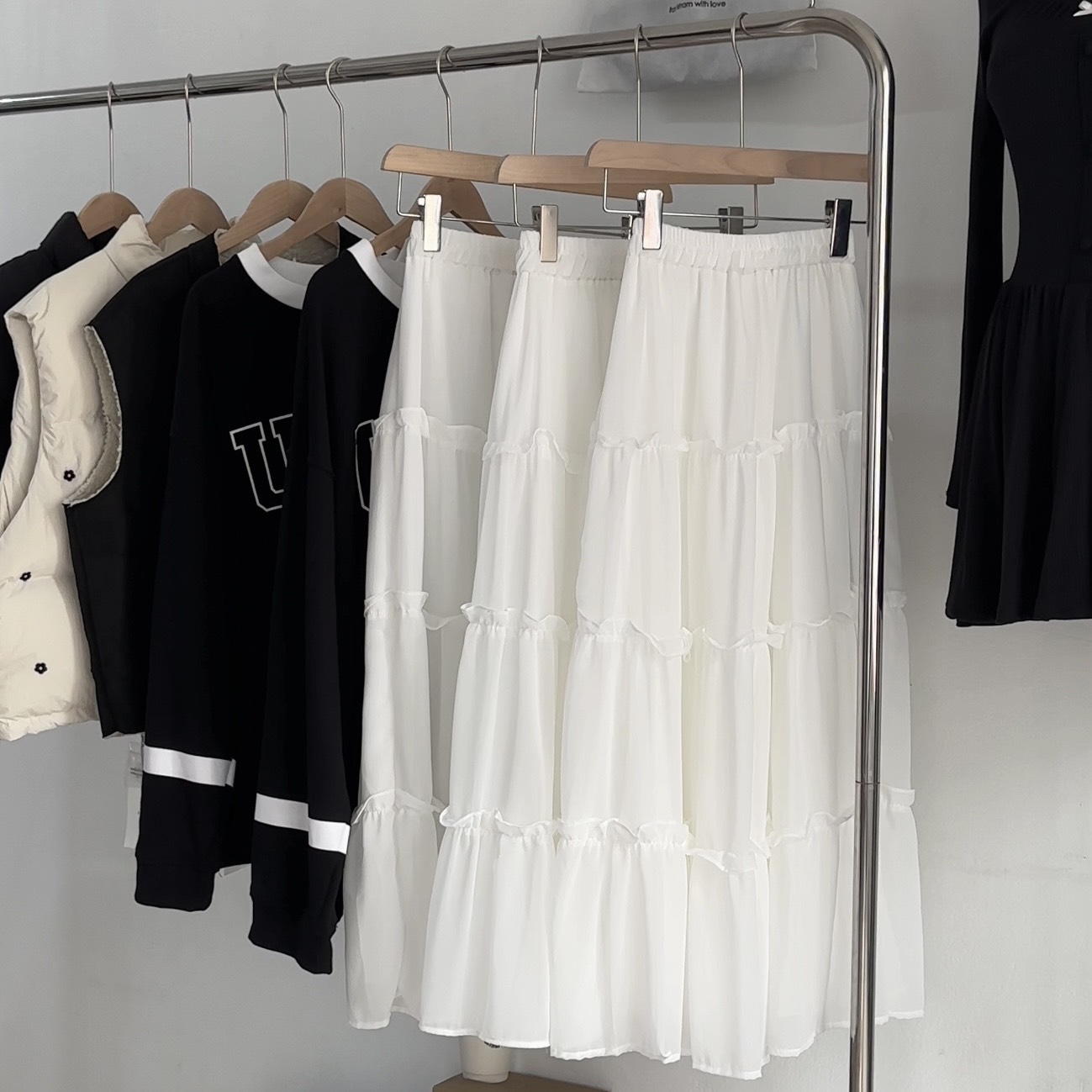 Chân Váy Dài 3 Tầng- Chân váy đen trắng 2 lớp chất liệu voan kiểu dáng  ulzzang hàn quốc - khuyến mãi giá rẻ chỉ: 79.000 đ | Giảm giá mỗi ngày