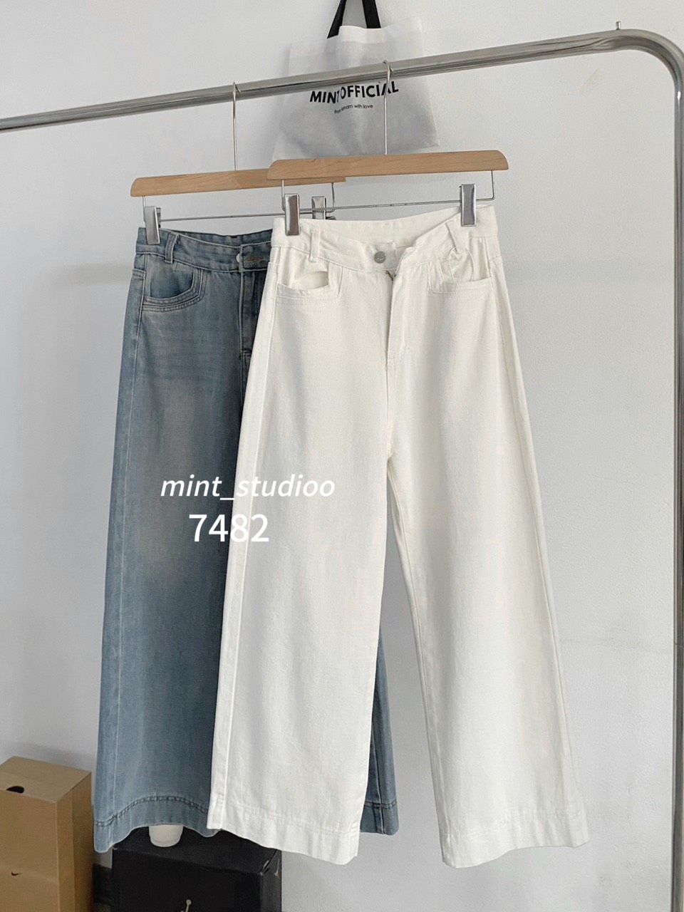 QUẦN JEANS SUÔNG NẤM MÃ 7482