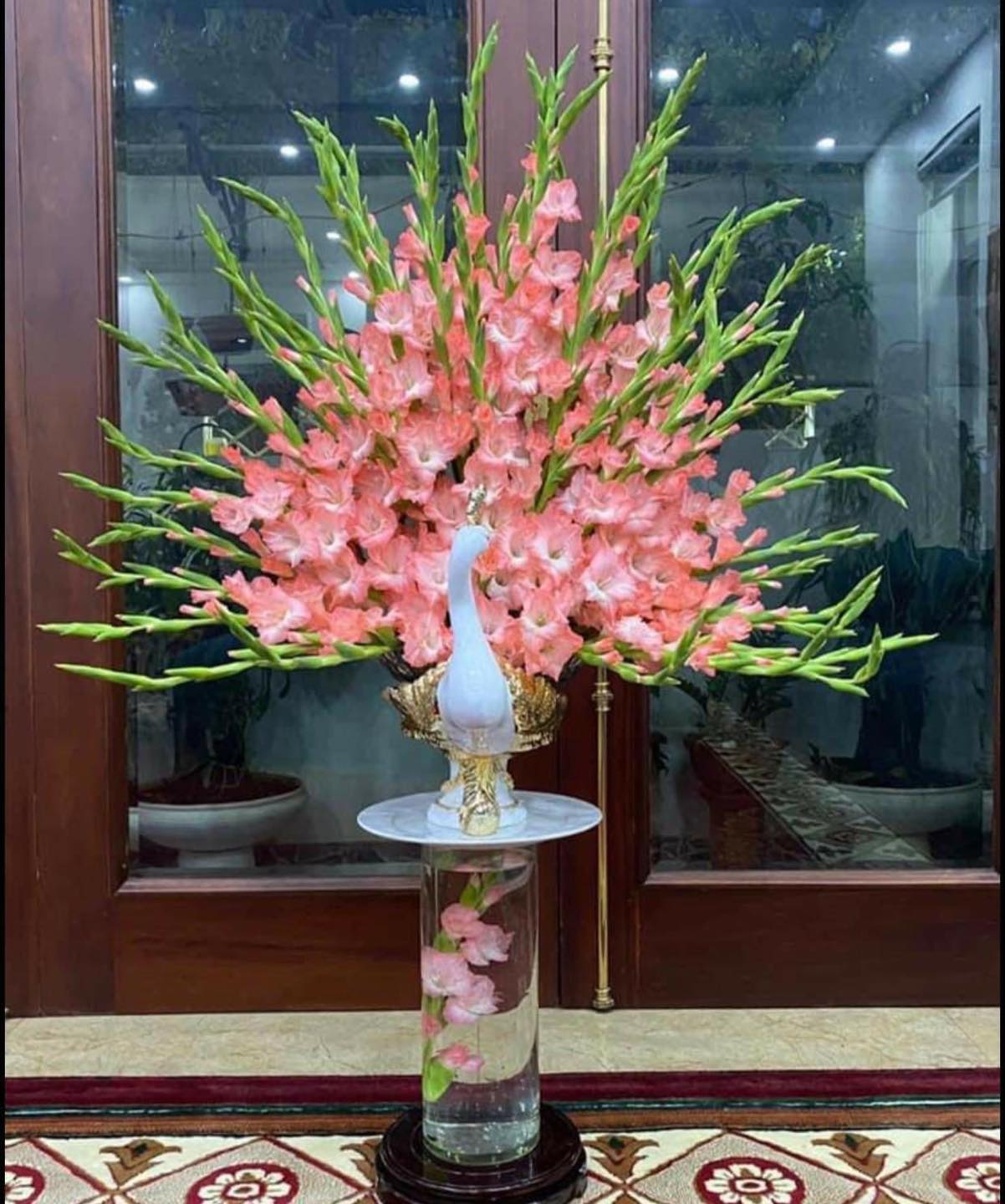 Bình hoa con công xòe đuôi, bình công cắm hoa siêu đẹp, dáng chim công nhiều màu sắc, đựng trái cây, cắm hoa | Anh Thư Ceramics Bình Hoa Con Công Xòe Đuôi, Bình Công Cắm Hoa Siêu Đẹp, Dáng Chim Công Nhiều Màu Sắc, Đựng Trái Cây, Cắm Hoa | Anh Thư Ceramics