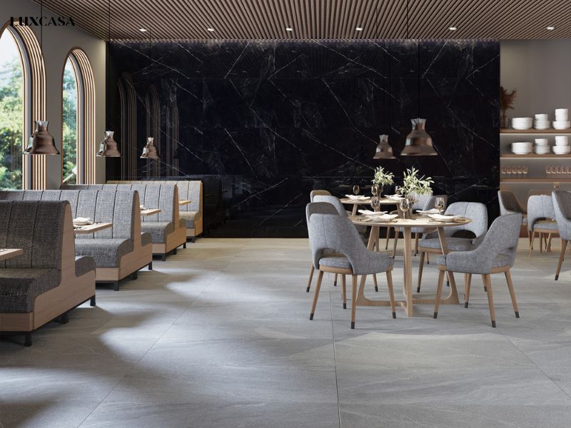 Gạch marble màu đen ốp tường trang trí quán cafe