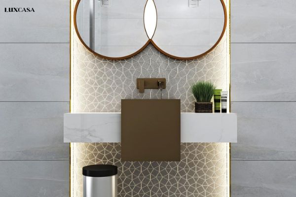 Gạch mosaic trang trí bước tường trong nền màu ghi của bức tường màu ghi