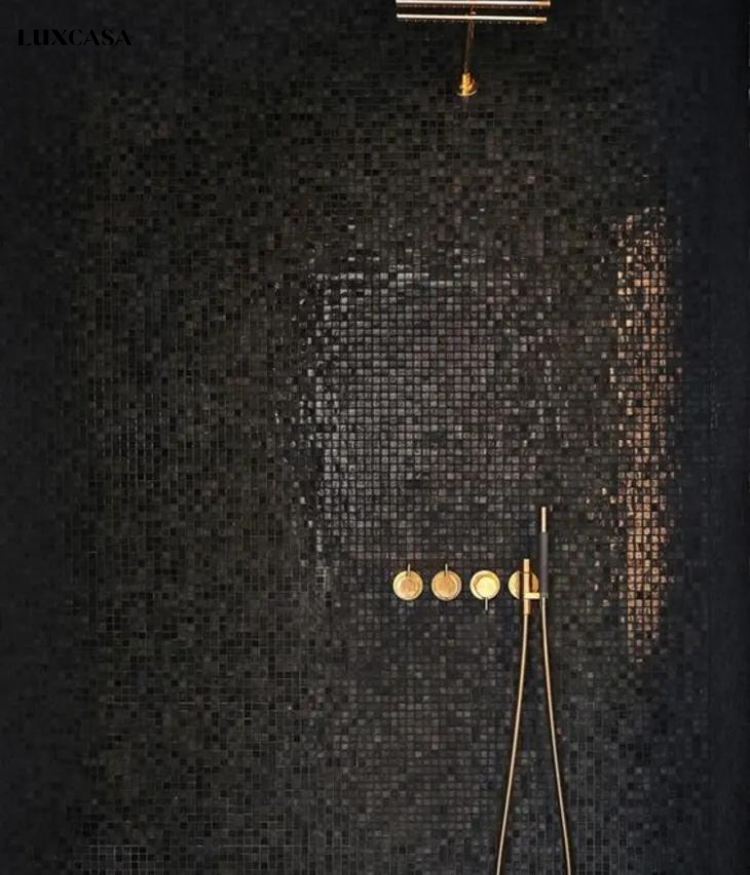 Gạch mosaic màu đen huyền bí