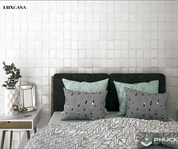 Gạch mosaic ốp phòng ngủ được các nhà thiết kế lựa chọn làm điểm nhấn cho căn phòng