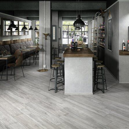 Gạch giả gỗ màu xám lát sàn quán cafe