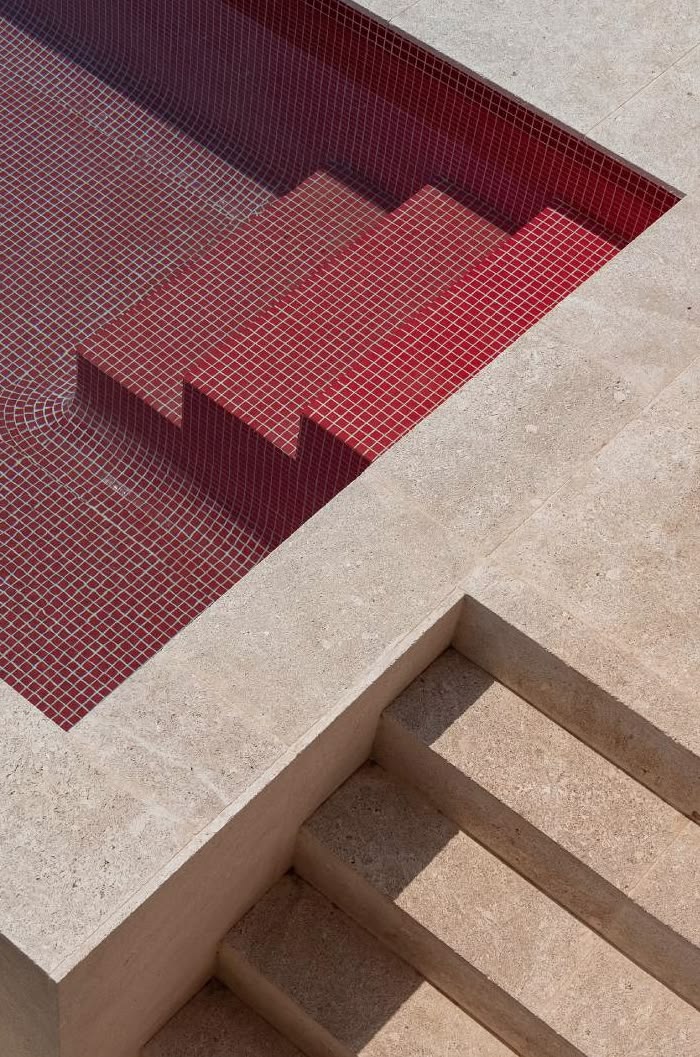 Gạch mosaic ốp bể bơi màu đỏ