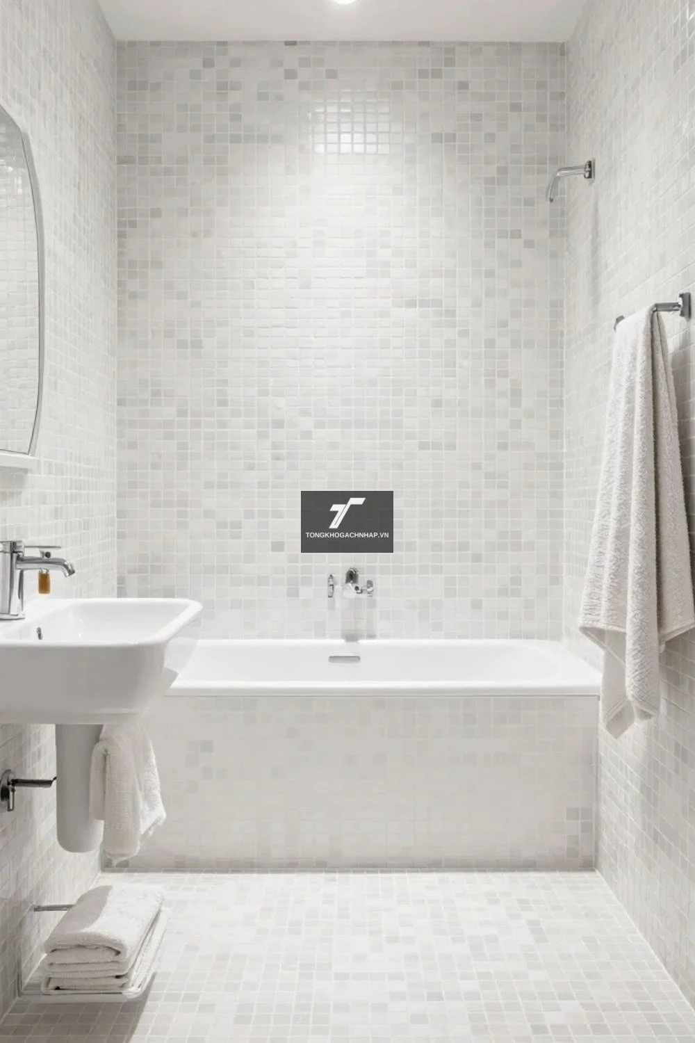 Gạch mosaic vuông trắng ốp khu vực bồn tắm