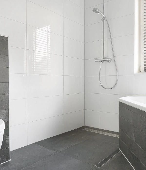Gạch ốp tường 30x60 cm trắng bóng trơn
