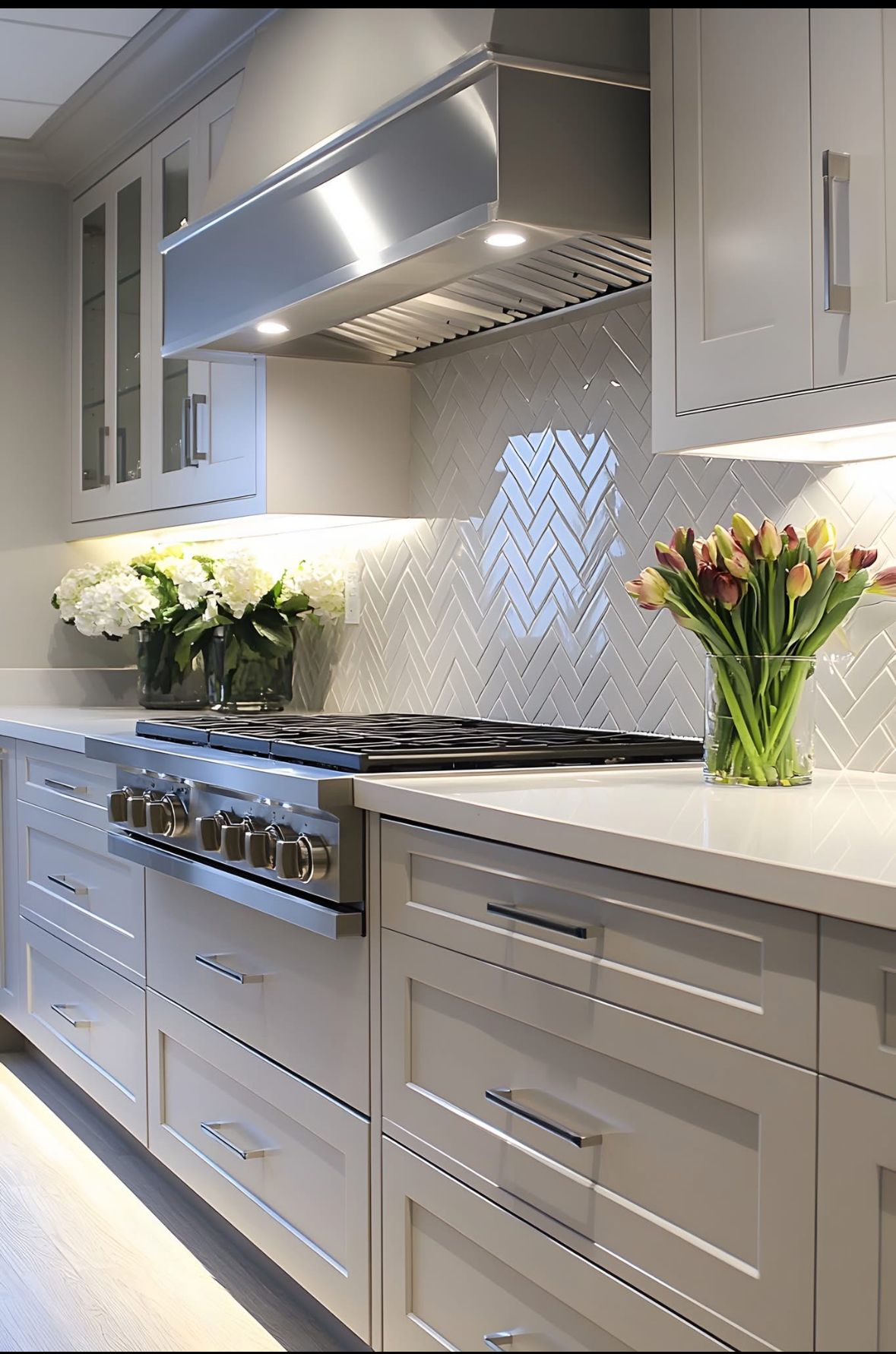 Gạch thẻ xương cá men bóng