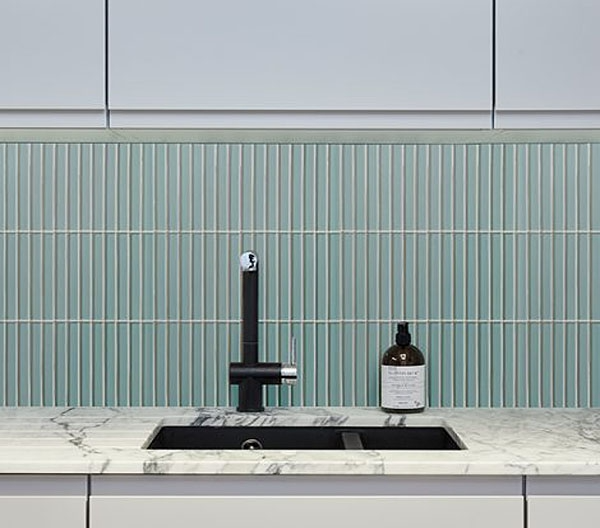 Gạch mosaic thẻ que mờ 275x290/32x145 Y33F25M / 3205M (màu xanh mint)