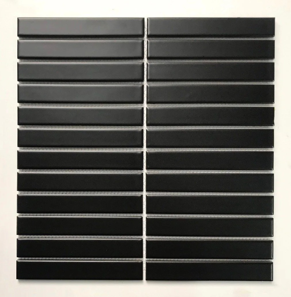 Gạch mosaic thẻ que mờ 296x300/22x145 Y22F08M / Y22F808 (màu đen)