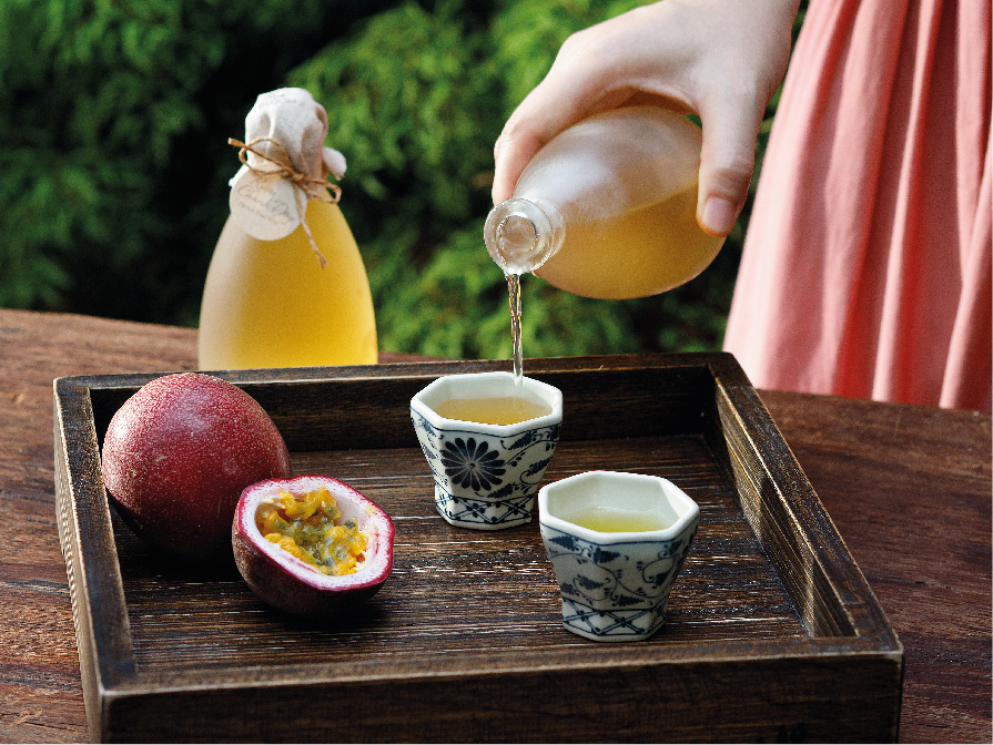 Rượu lành, trà ngon và những gọi mời Đất Mẹ Rượu lành, trà ngon và những gọi mời Đất Mẹ
