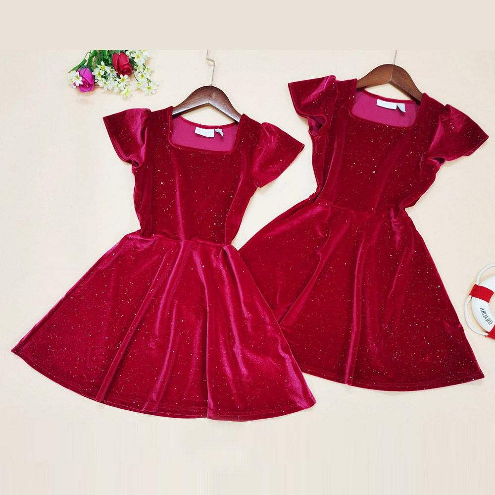 Mua Váy nhung bé gái 1-10 tuổi màu đỏ diềm vai, Đầm nhung cho bé hàng thiết  kế chất liệu cao cấp | Tiki