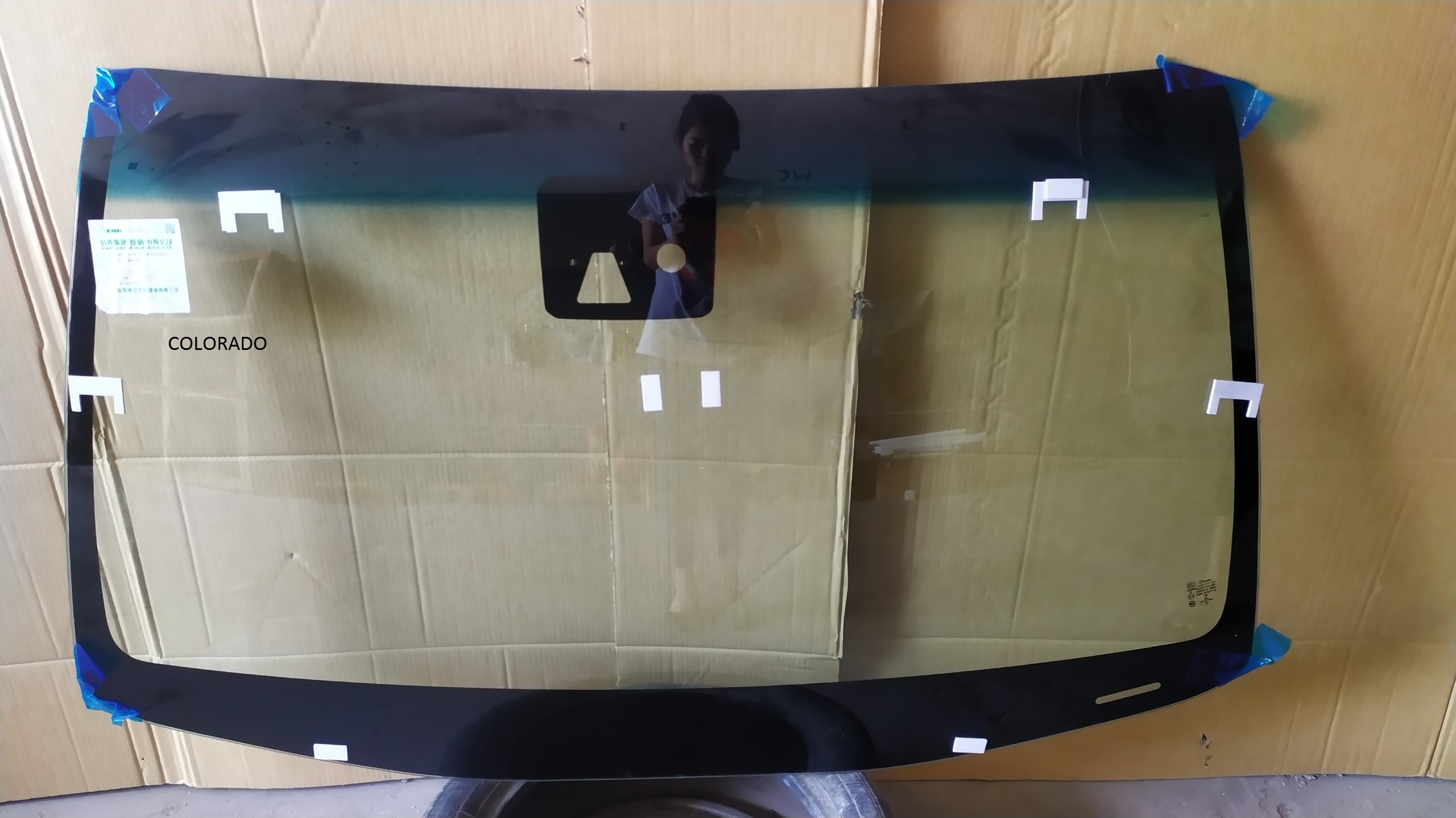 Kính chắn gió CHEVROLET COLORADO NHẬP KHẨU