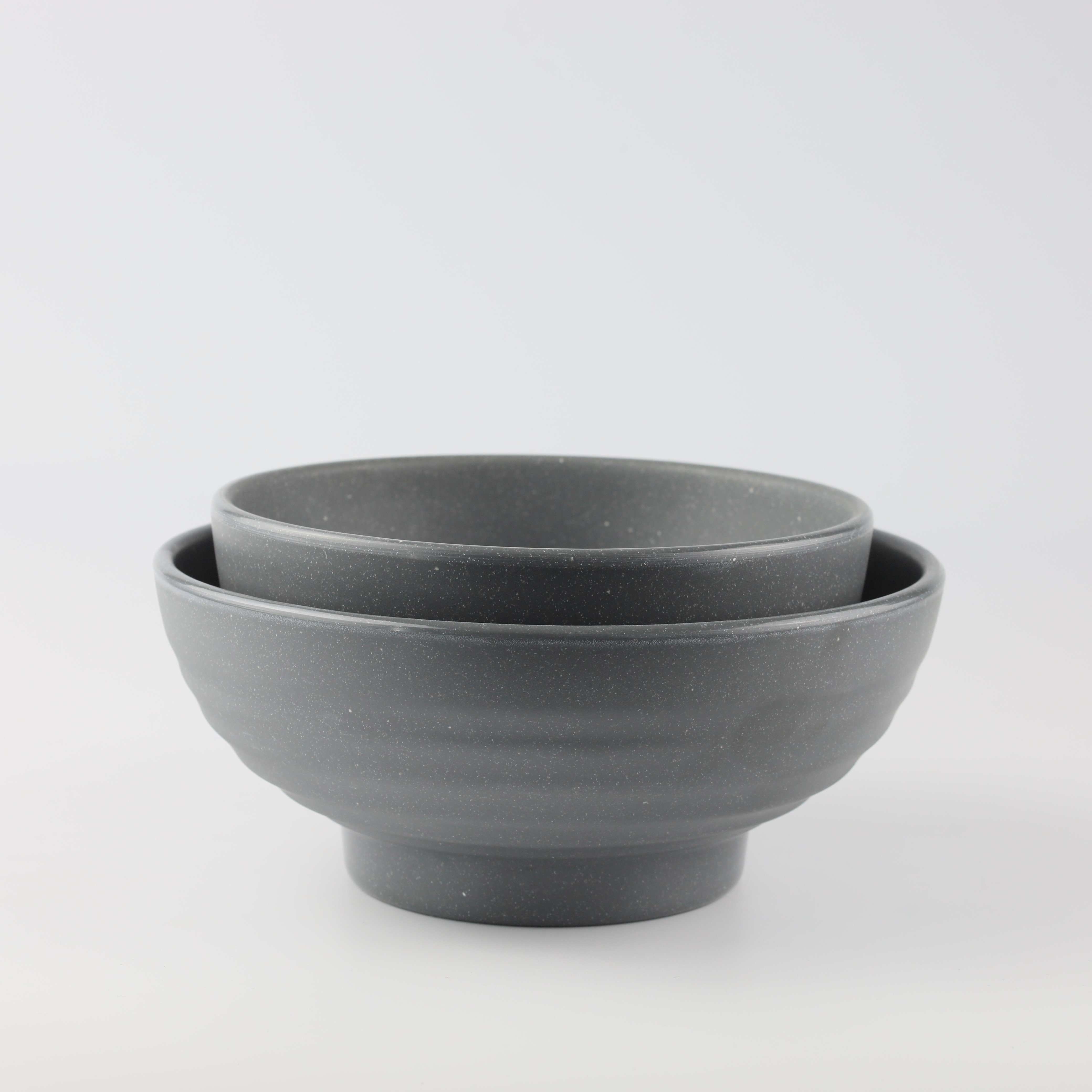 to-chen-tron-nham-dark-grey