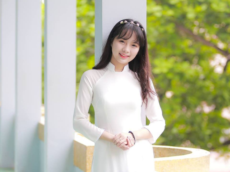 DA SẠCH BÁCH MỤN ĐÚNG MÙA TỰU TRƯỜNG