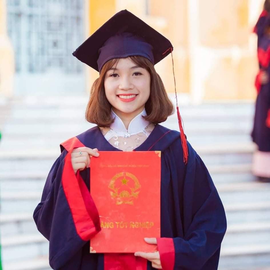 Gia sư Tâm Lý Học - Bùi Thùy Linh