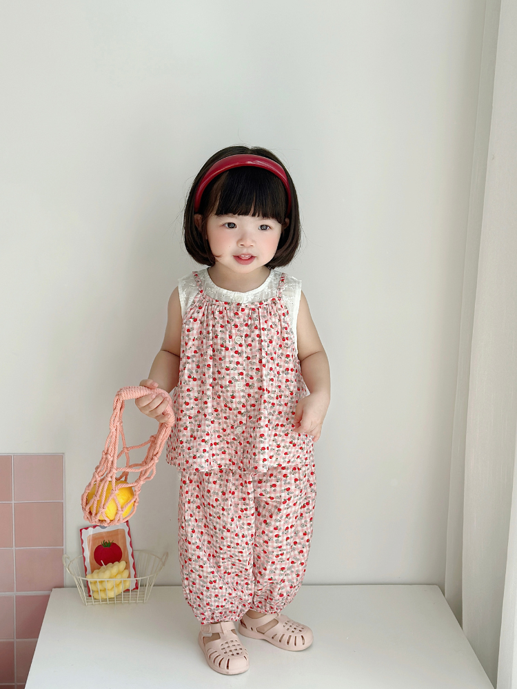 Bộ sát nách kẻ hồng hoạ tiết táo đỏ xinh xắn