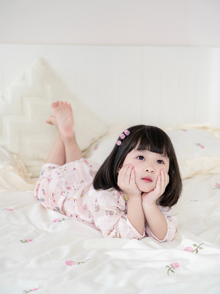 Bộ dài gia đình thỏ cổ tròn