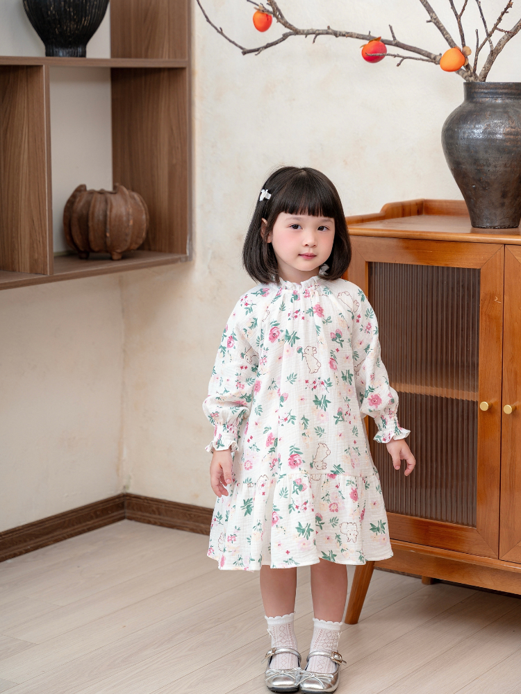 Váy tay lỡ muslin thỏ và hoa