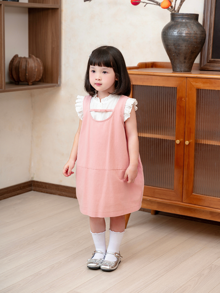 Váy gile suông nơ ngực xinh xắn