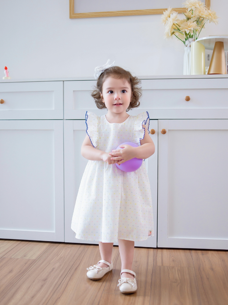 Váy trắng sát nách cánh tiên thô hạt sắc màu