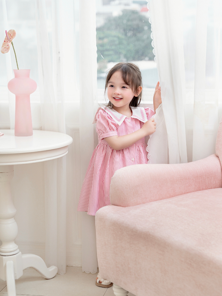 Váy kẻ hồng tay bồng cổ PP xinh xắn