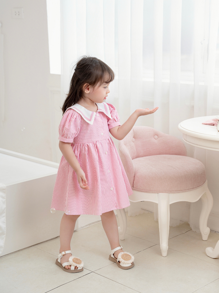 Váy kẻ hồng tay bồng cổ PP xinh xắn