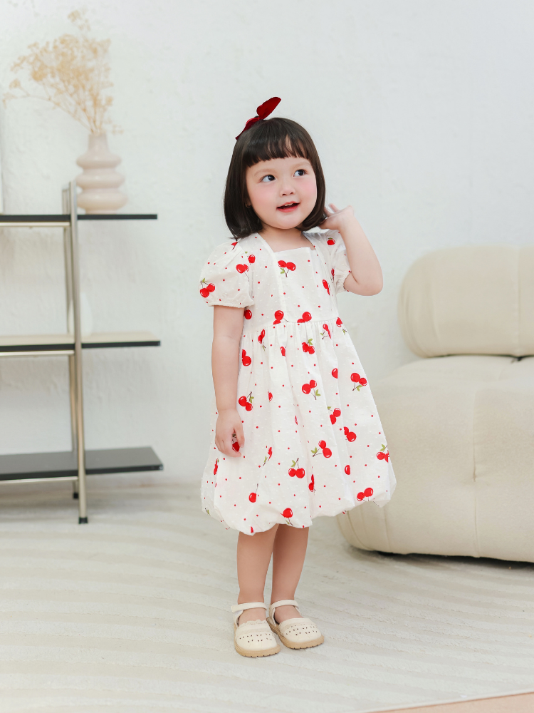 Váy cổ vuông cherry đỏ thô hạt