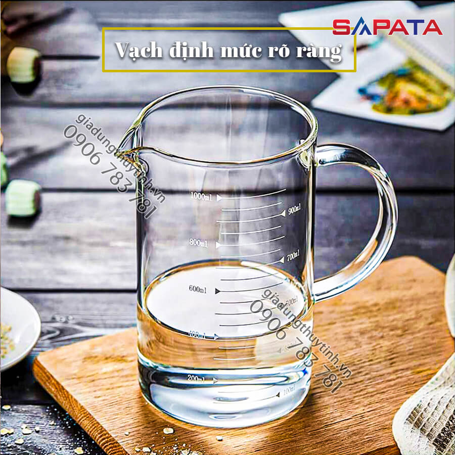 Ca lường, ly đong thủy tinh có quai 500ml nắp tre - SAPATA