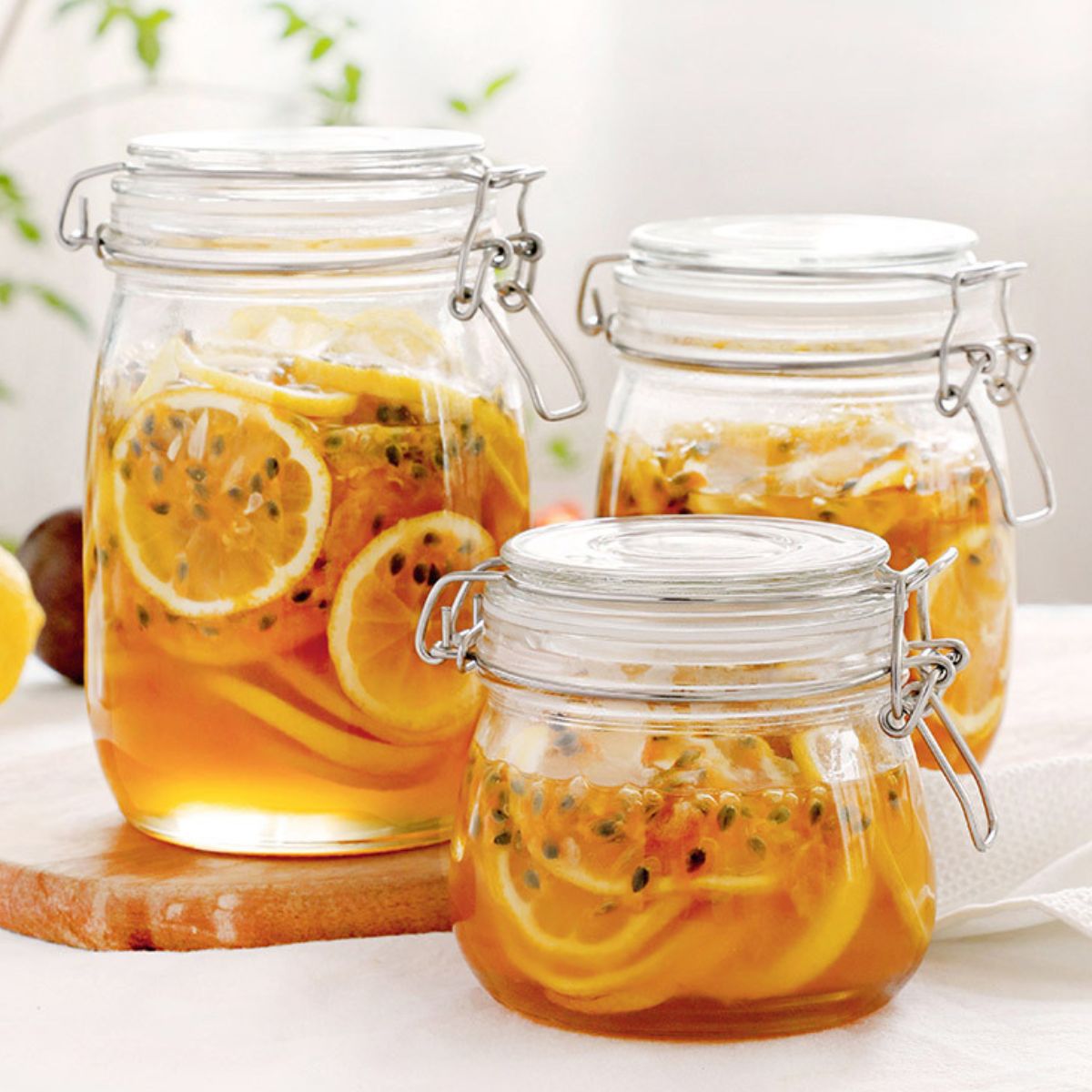 Hũ thủy tinh tròn nắp cài inox 0.5L - SAPATA