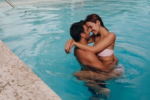 Từng thước tấc trên cơ thể được khám phá