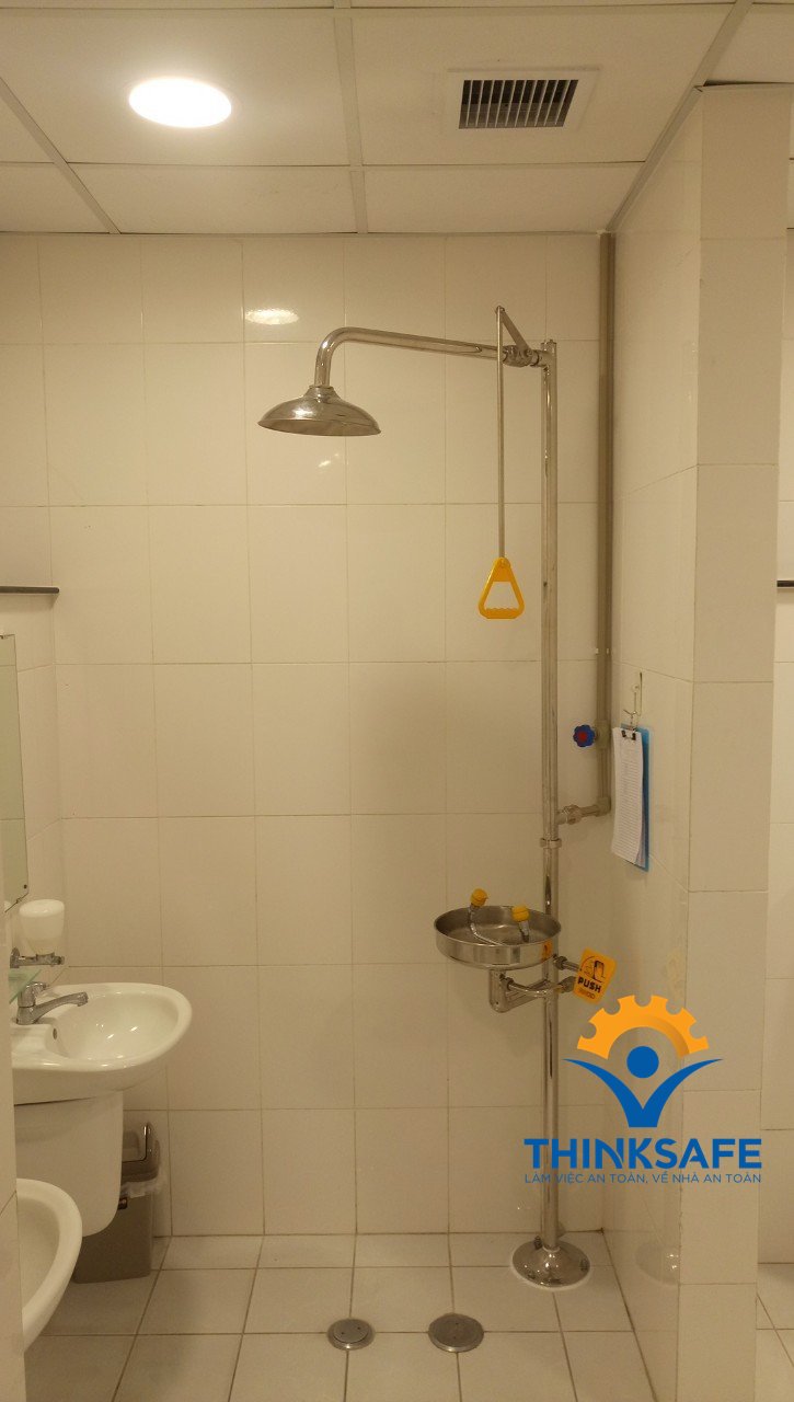 Bồn rửa mắt khẩn cấp có vòi sen UK 304 1358