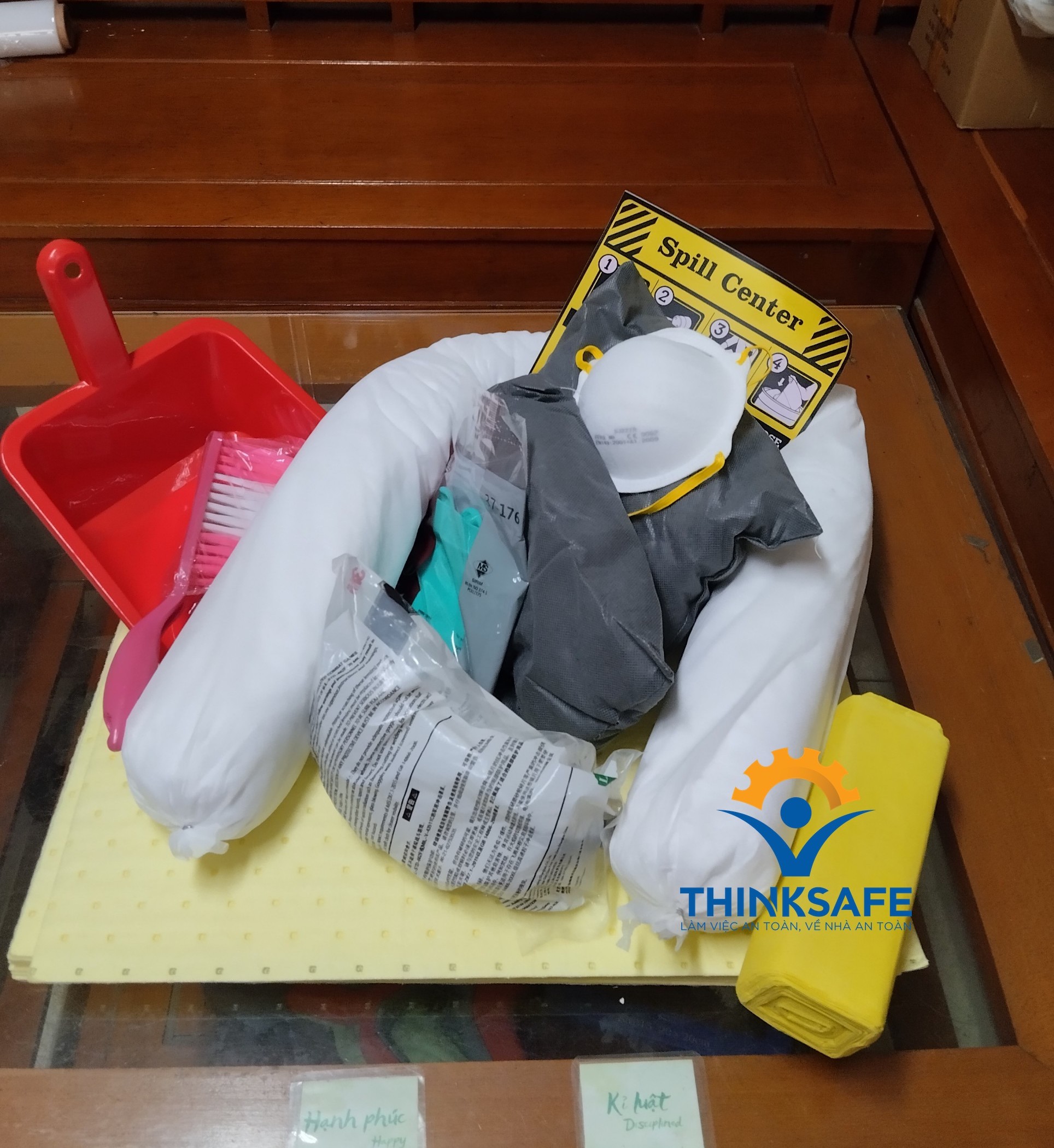 Bộ ứng cứu khẩn cấp thấm hút đa năng 60 lít