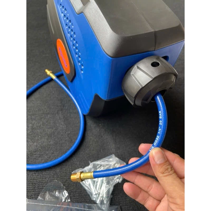 Cuộn dây hơi tự rút 14m WADFOW WAZ3515 kích thước ống 1/4 inch, ống pvc áp suất làm việc 250psi, có khóa an toàn