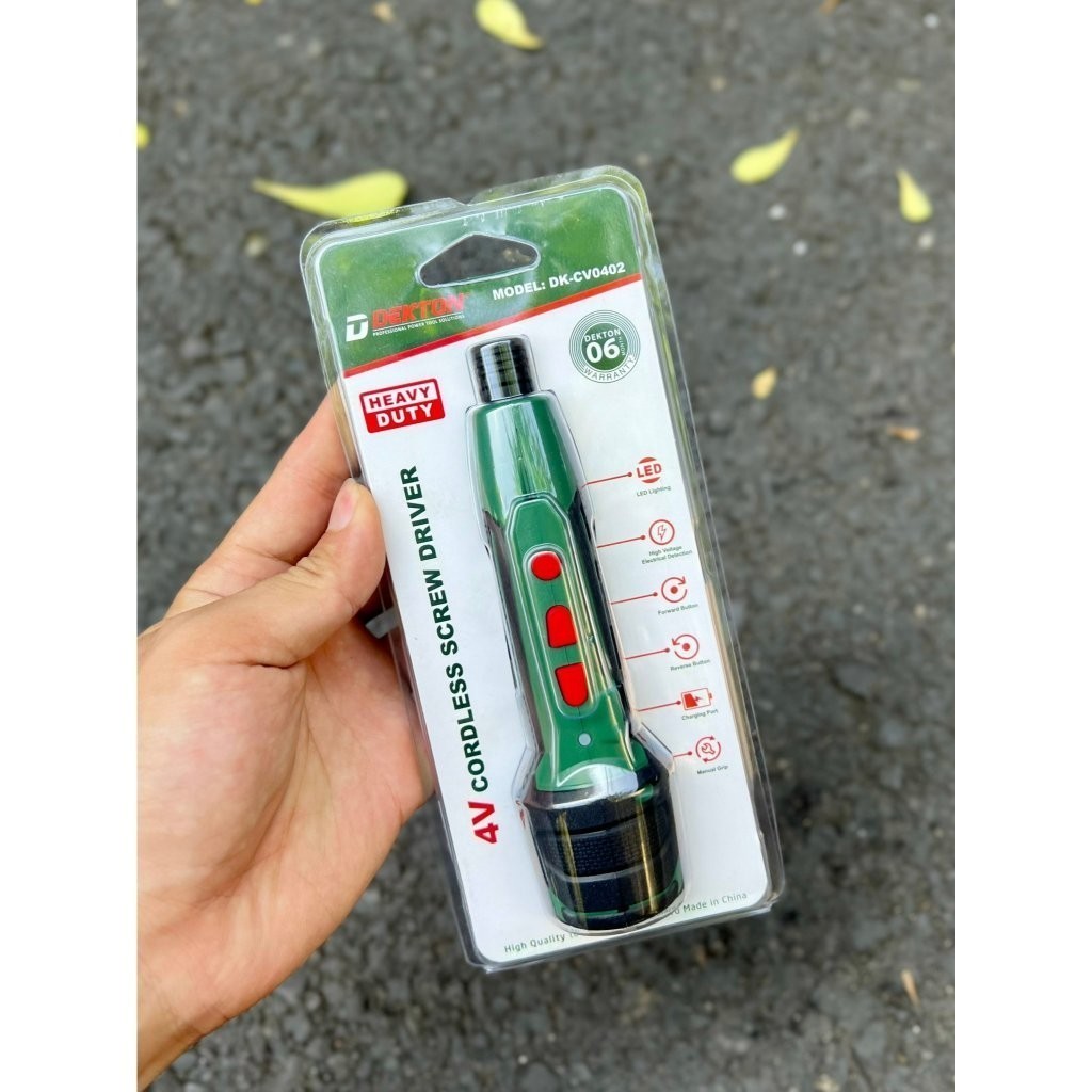 Máy siết vít 4V Dekton DK-CV0402 dò điện âm tường, đèn led, cổng sạc type C, kèm mũi vít Tuốc nơ vít pin
