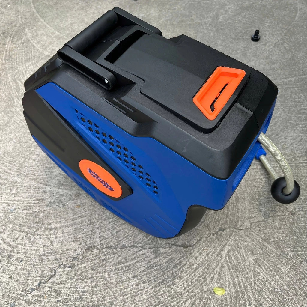 Cuộn Rulo Ống Nước Tự Rút 15M-20M WADFOW WVZ1515/ WVZ1520 Kích Thước Ống 1/2 inch Rút Chậm Và Tự Động Dừng