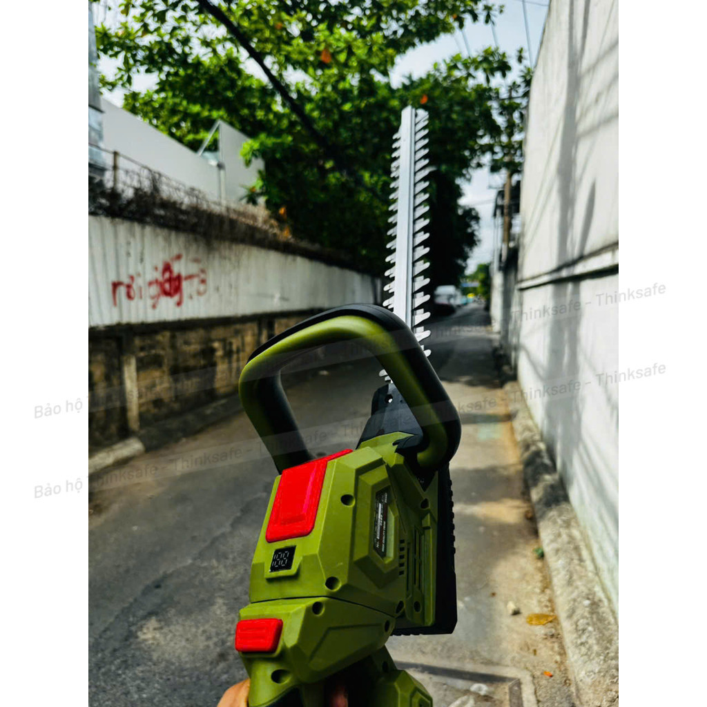 Máy cắt tỉa hàng rào Amaxtools ATHR530-SM