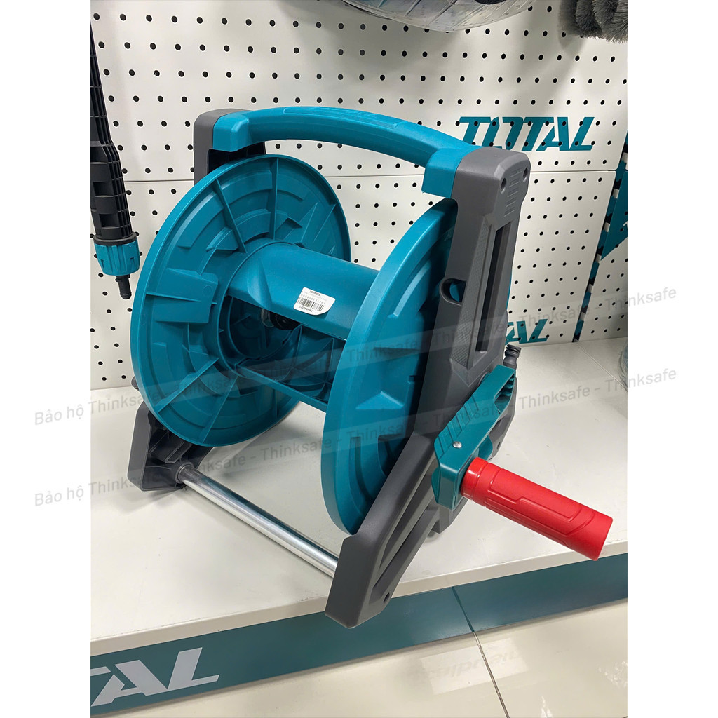 Dụng cụ cuộn ống nước TOTAL THHR40121/ THHR40122/THHR2012  chất liệu PP và Nhôm rulo cuộn ống có thể treo tường