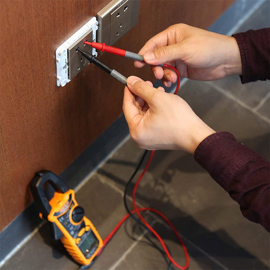 Đồng Hồ Kẹp AC/DC INGCO DCM6005 Hiệu Suất Nhiệt Độ và Điện Áp Một Chiều - Điện Trở, Điện Dung - Thinksafe