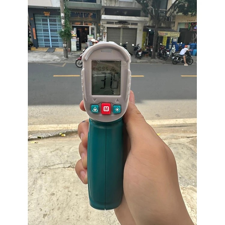 Nhiệt kế hồng ngoại Total THIT0155028, nhiệt độ -50°C đến 450°C, không dành đo nhiệt độ cơ thể người - Thinksafe