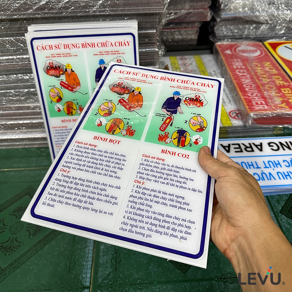 Bảng hướng dẫn sử dụng bình chữa cháy bằng Meka kích thước 300x200 , tiêu lệnh chữa cháy - Thinksafe