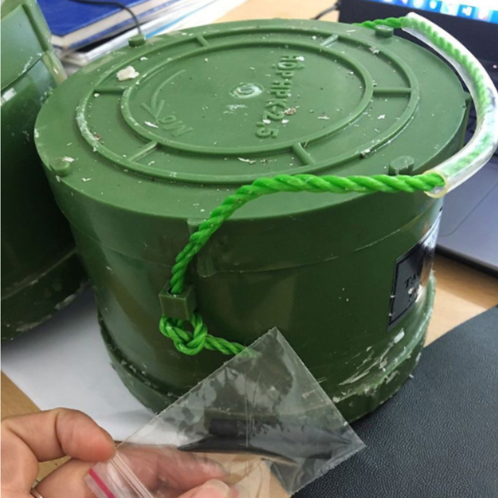 Chai tạo khói dành cho thực tập loại lớn, màu xanh, thời gian phát khói 4-5 phút, mật độ 50-70m2, chính hãng - Thinksafe