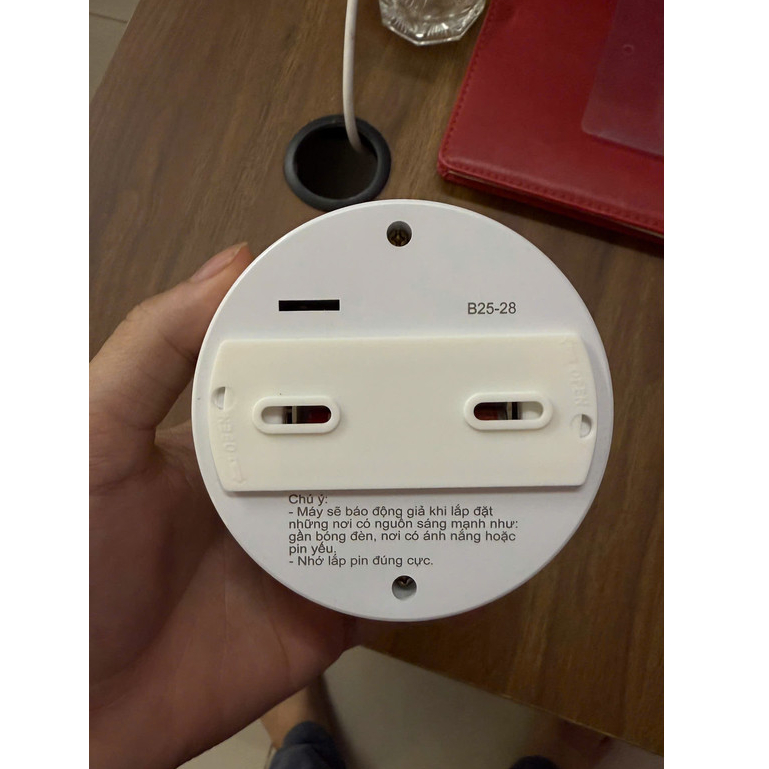 Thiết bị báo khói, cảm biến báo khói độc lập, Dùng pin không cần đấu dây, Cảnh báo báo động khói trong phòng cháy