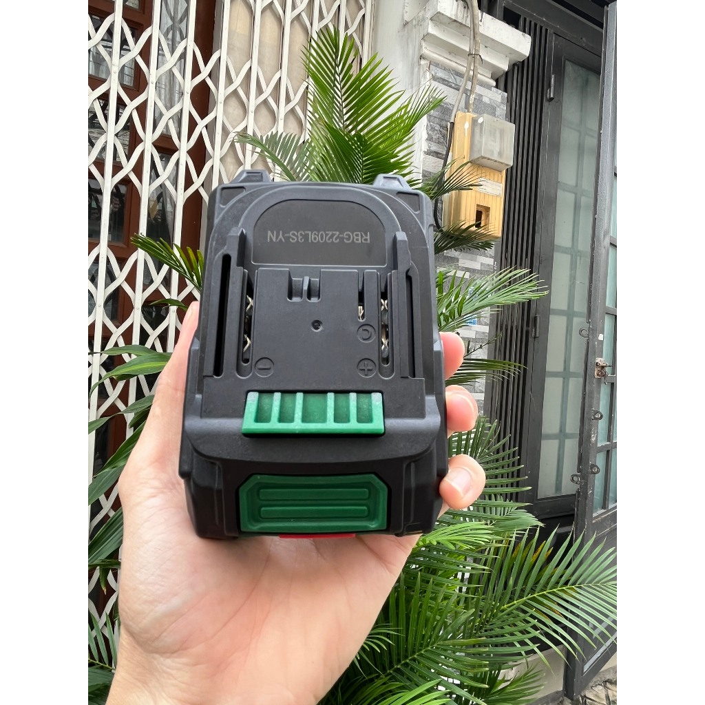 Pin Dekton M21-B2000PLUS dung lượng 2Ah và M21-B4015PLUS dung lượng 4Ah, vỏ chống cháy, chân pin phổ thông Không kèm sạc