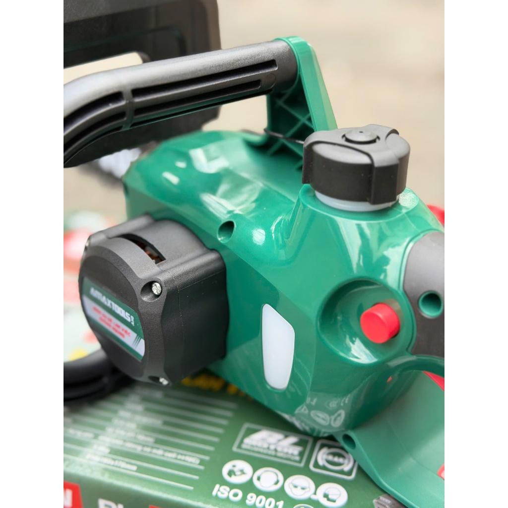 Máy cưa xích pin Amaxtools ACX31SM